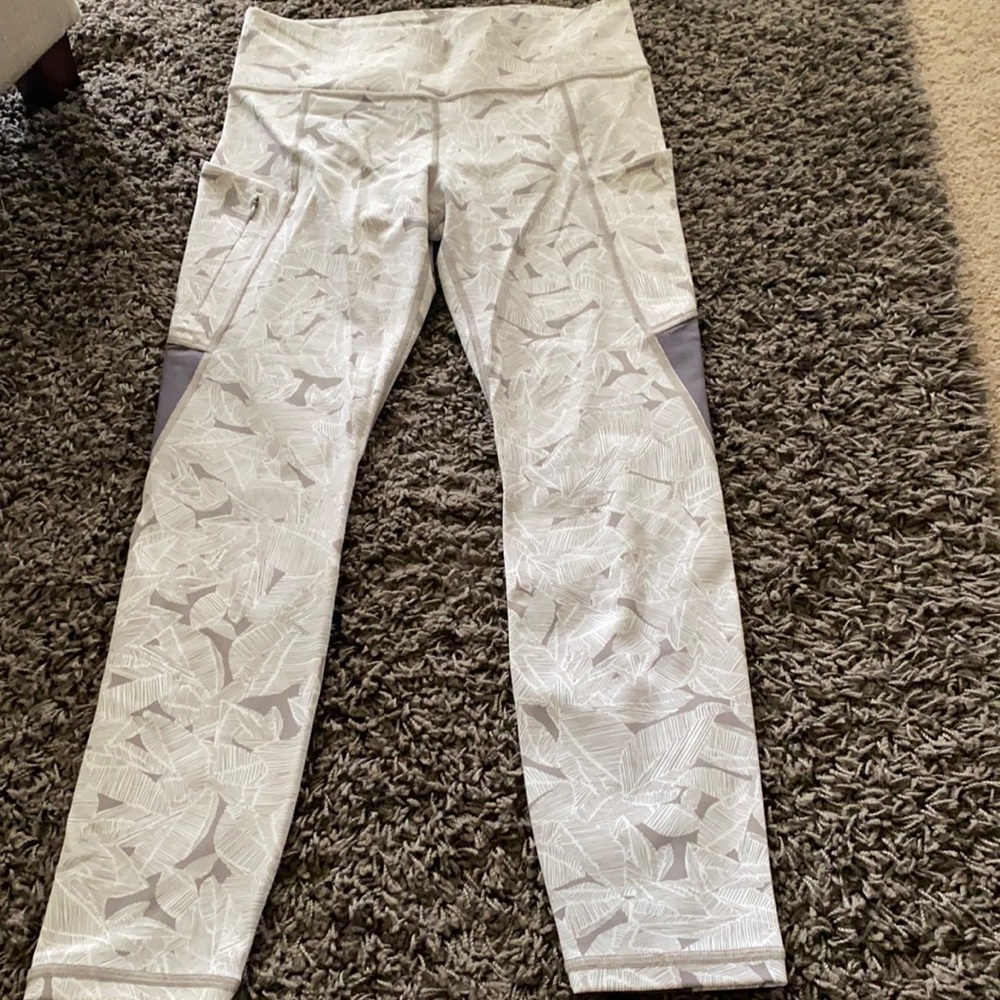 Athleta 7/8 work out tights